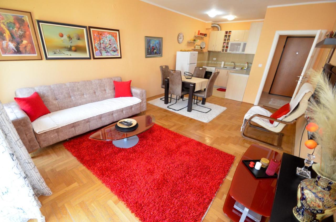 Tea Lux Apartment Kotor Exteriör bild