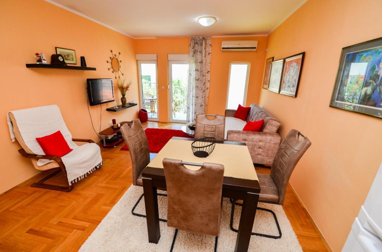 Tea Lux Apartment Kotor Exteriör bild