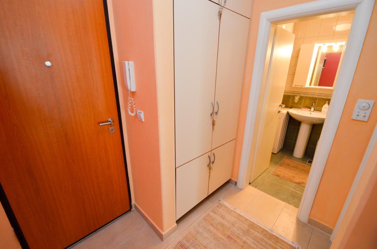 Tea Lux Apartment Kotor Exteriör bild