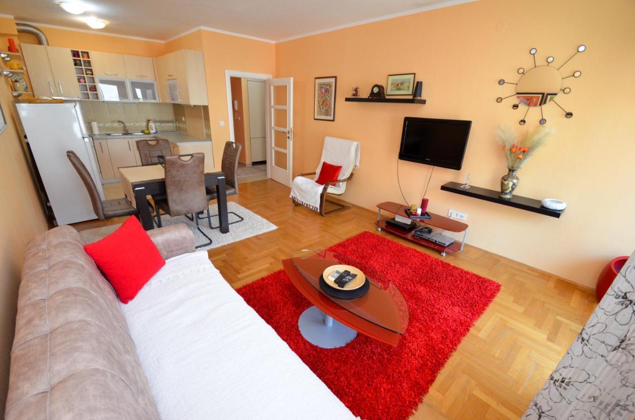 Tea Lux Apartment Kotor Exteriör bild