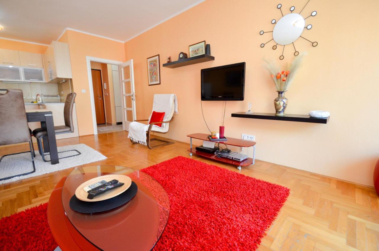 Tea Lux Apartment Kotor Exteriör bild